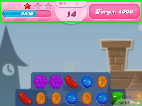 Step 2 Examine the game board of Candy Crush Saga.